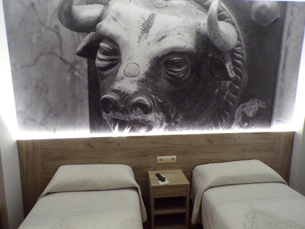 Hostal Serruchi Теруель Екстер'єр фото