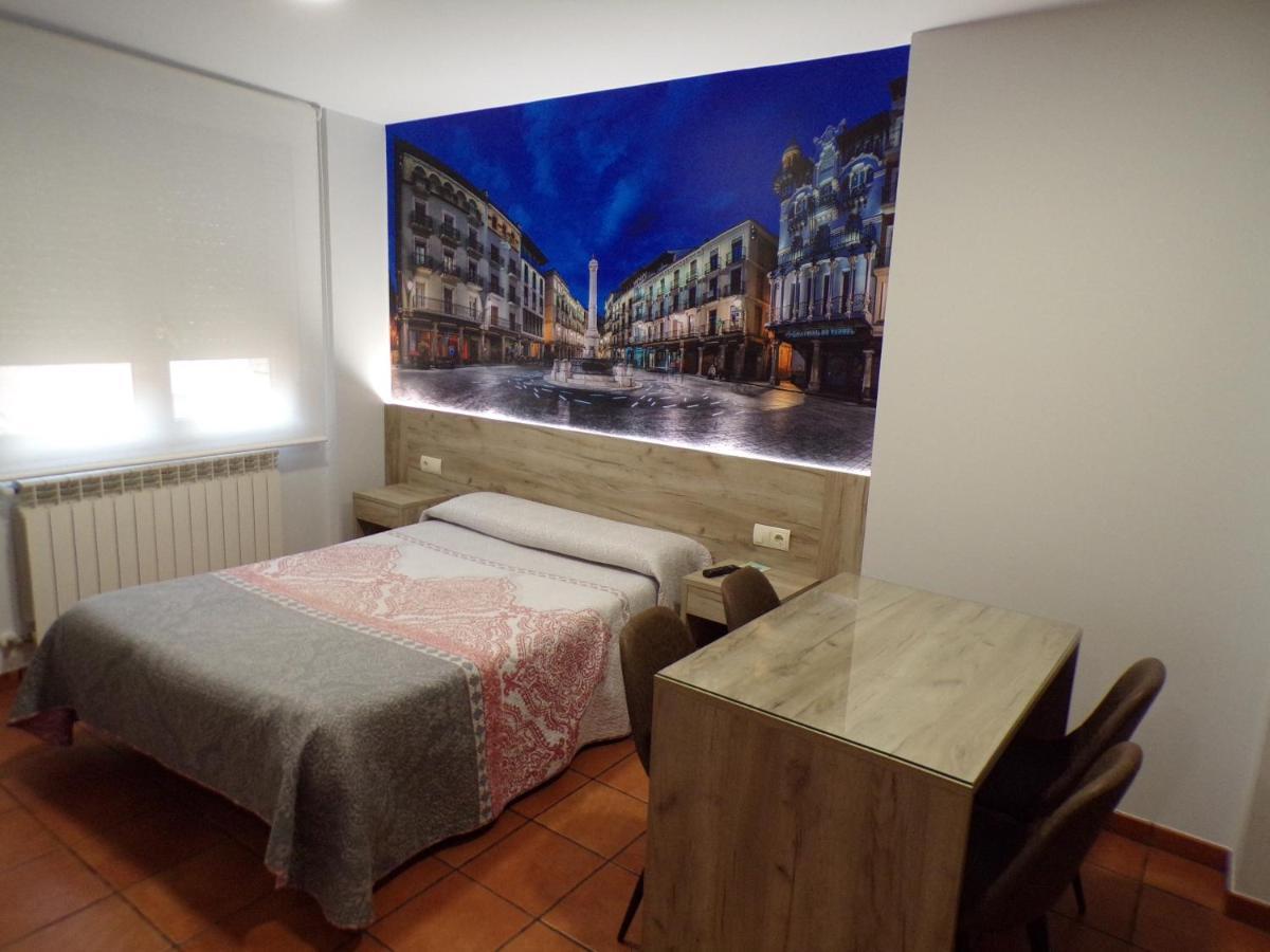 Hostal Serruchi Теруель Екстер'єр фото