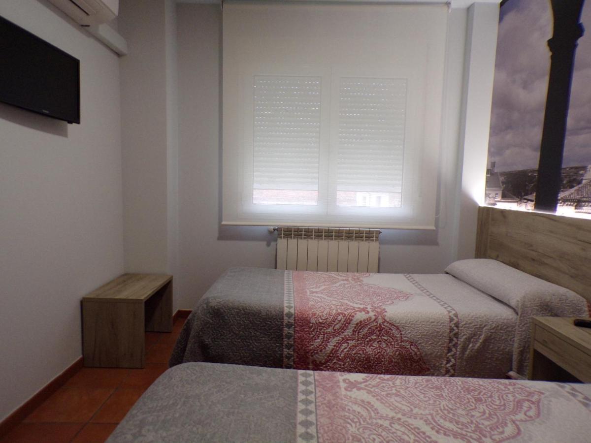 Hostal Serruchi Теруель Екстер'єр фото