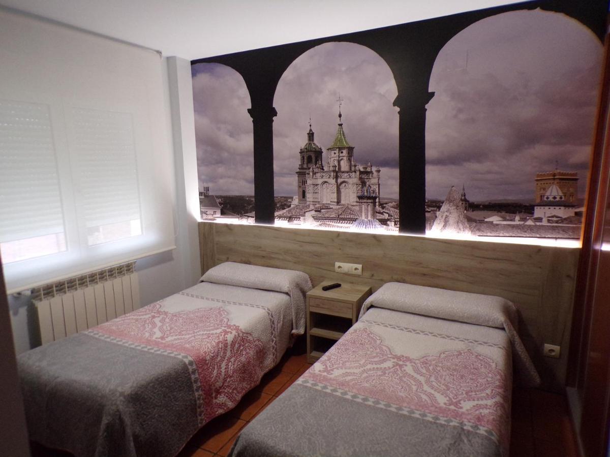Hostal Serruchi Теруель Екстер'єр фото