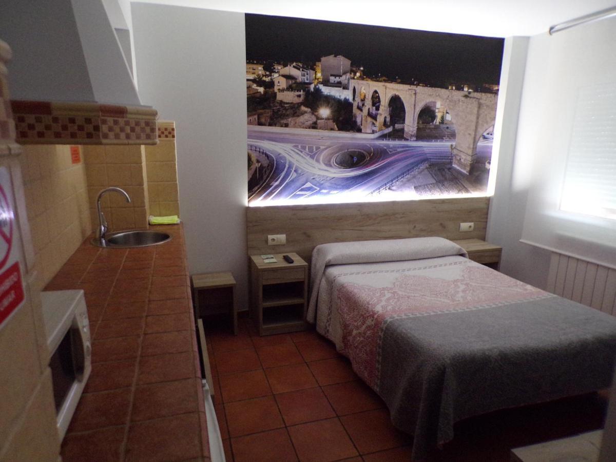 Hostal Serruchi Теруель Екстер'єр фото