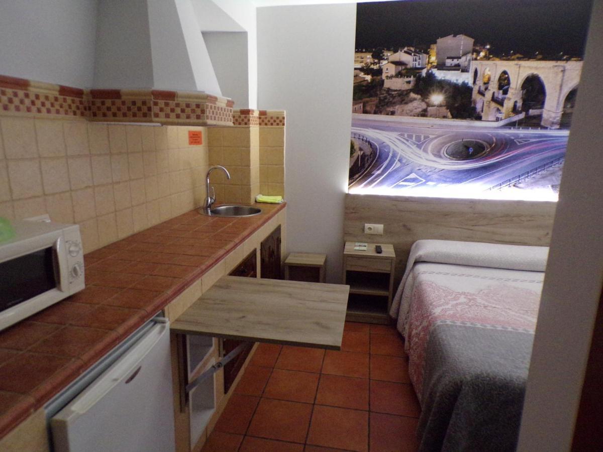 Hostal Serruchi Теруель Екстер'єр фото