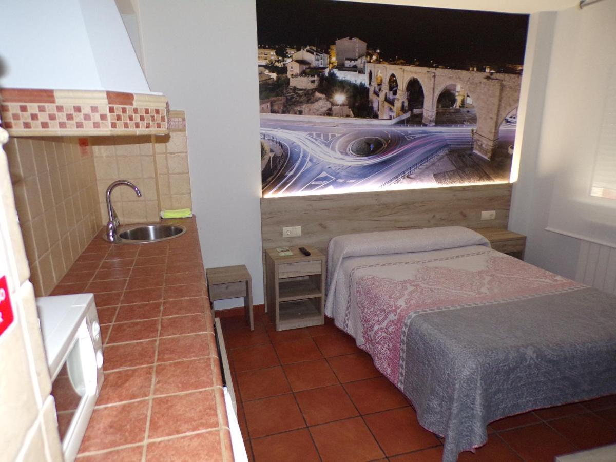 Hostal Serruchi Теруель Екстер'єр фото
