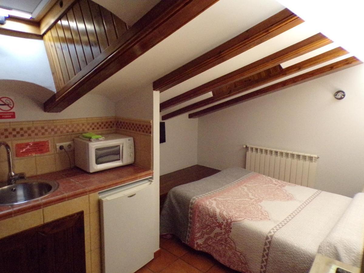 Hostal Serruchi Теруель Екстер'єр фото