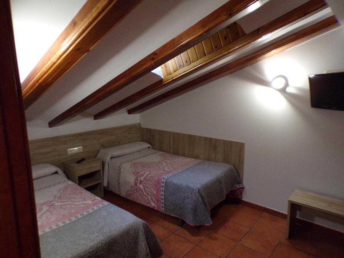 Hostal Serruchi Теруель Екстер'єр фото