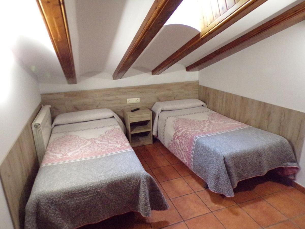 Hostal Serruchi Теруель Екстер'єр фото