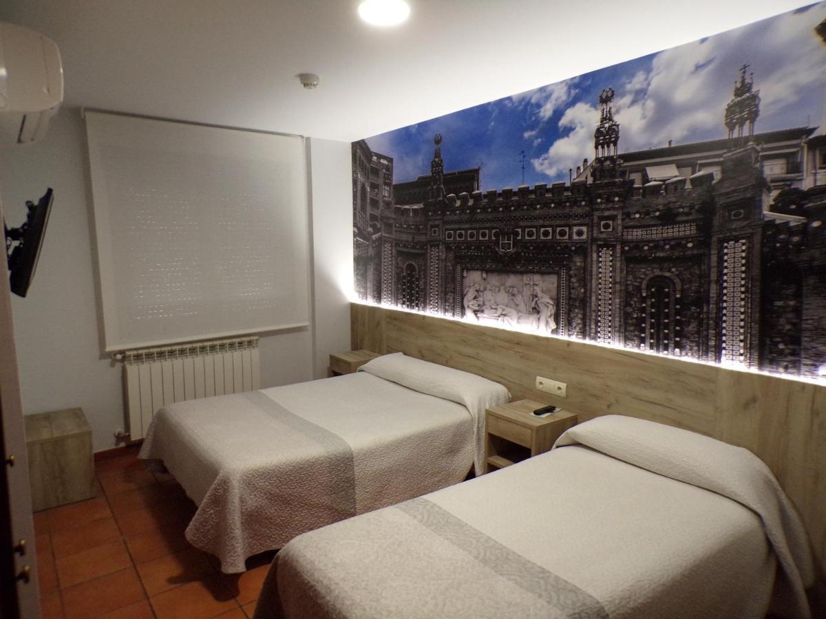 Hostal Serruchi Теруель Екстер'єр фото