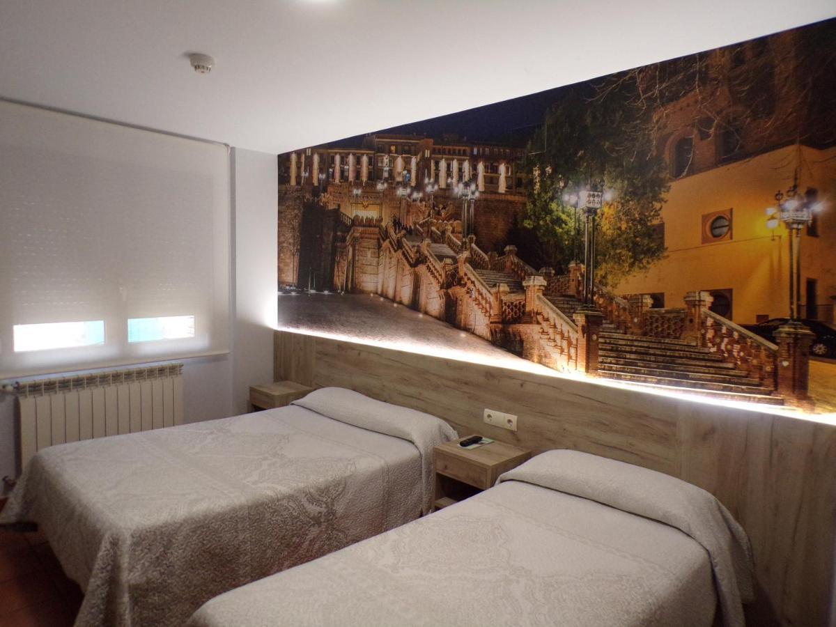 Hostal Serruchi Теруель Екстер'єр фото