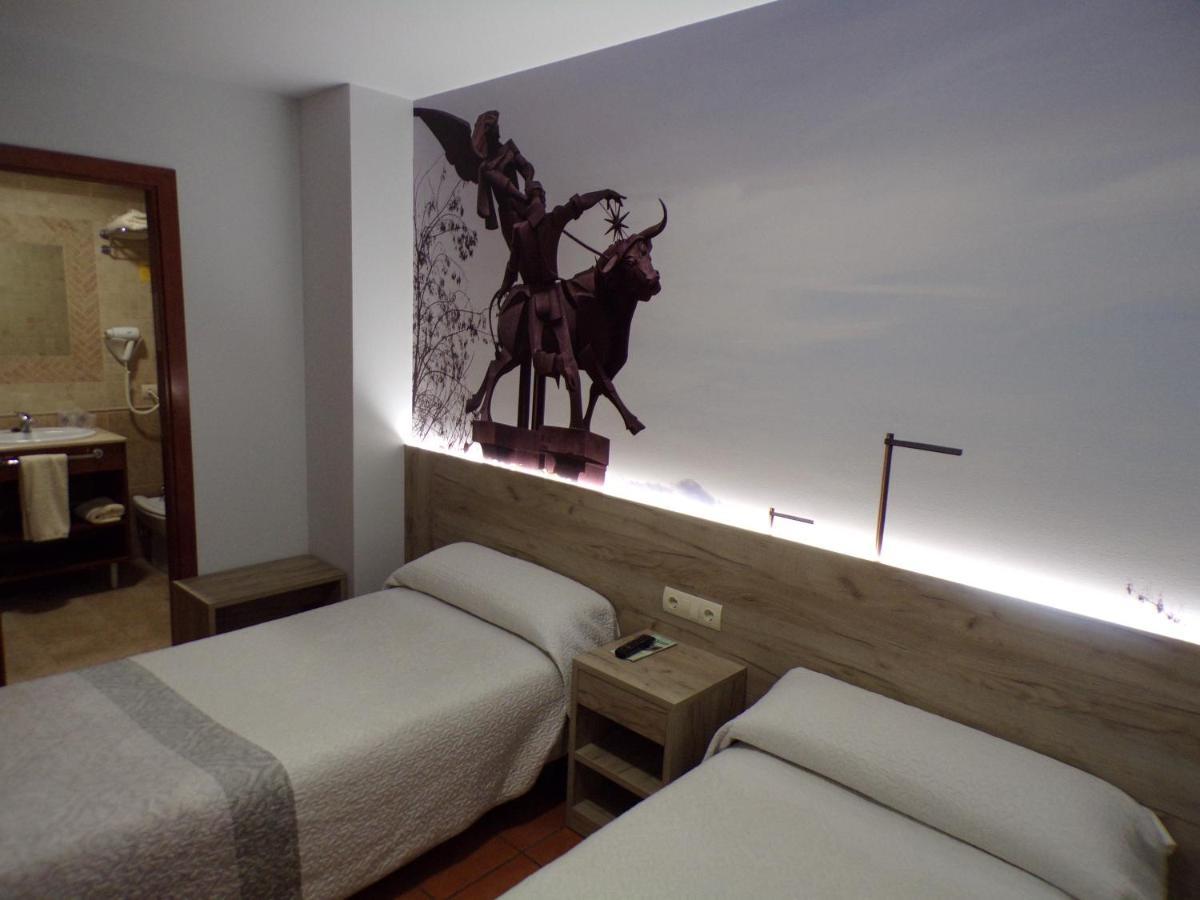 Hostal Serruchi Теруель Екстер'єр фото